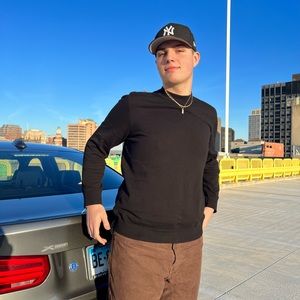 Meet your Posher, Cameron